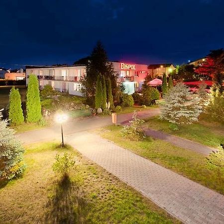 Bispol Hotel Trzebiatow  Luaran gambar
