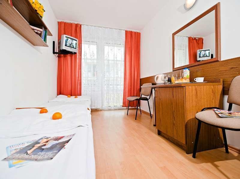 Bispol Hotel Trzebiatow  Bilik gambar